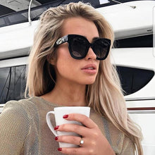 Load image into Gallery viewer, gucci sunglasses black acetate with stars for womens - alwaysspecialgifts.com